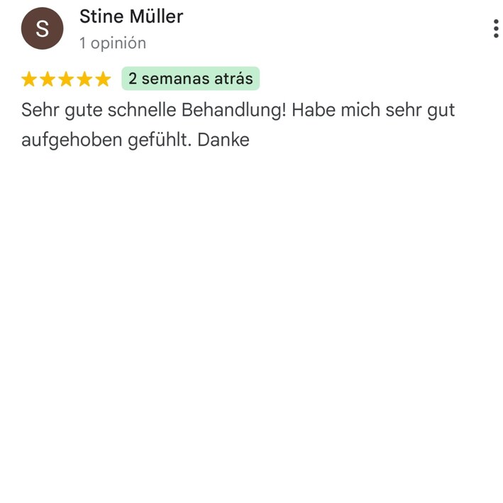 Google review by Stine Müller describing quick and reassuring medical care